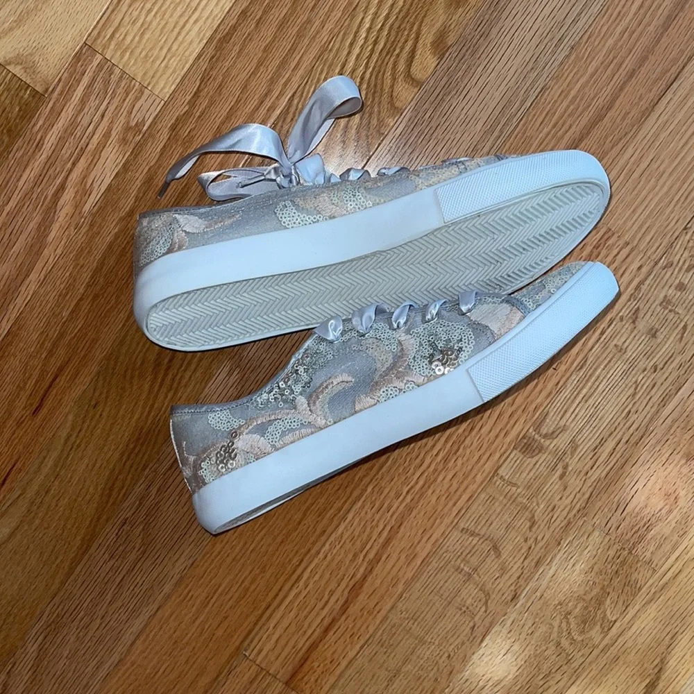 Kaari Blue NWOT❗️Haven Sequin Ribbon Tie Sneakers